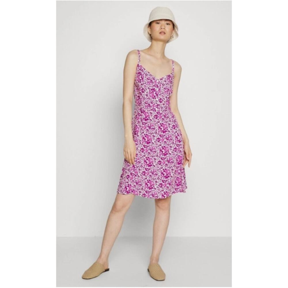 NWT GAP Berry Floral Sundress Size Large